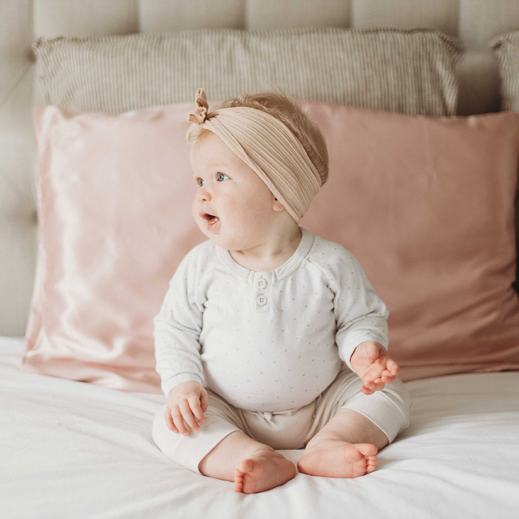 The New Mum Gift Set - Pure Silk Pillowcase & Pure Silk Fitted Bassinet Sheet