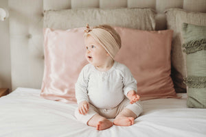 The New Mum Gift Set - Pure Silk Pillowcase & Pure Silk Fitted Bassinet Sheet