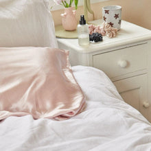 Load image into Gallery viewer, Manuka Dreams - Individual Silk Pillowcase - Blush Pink
